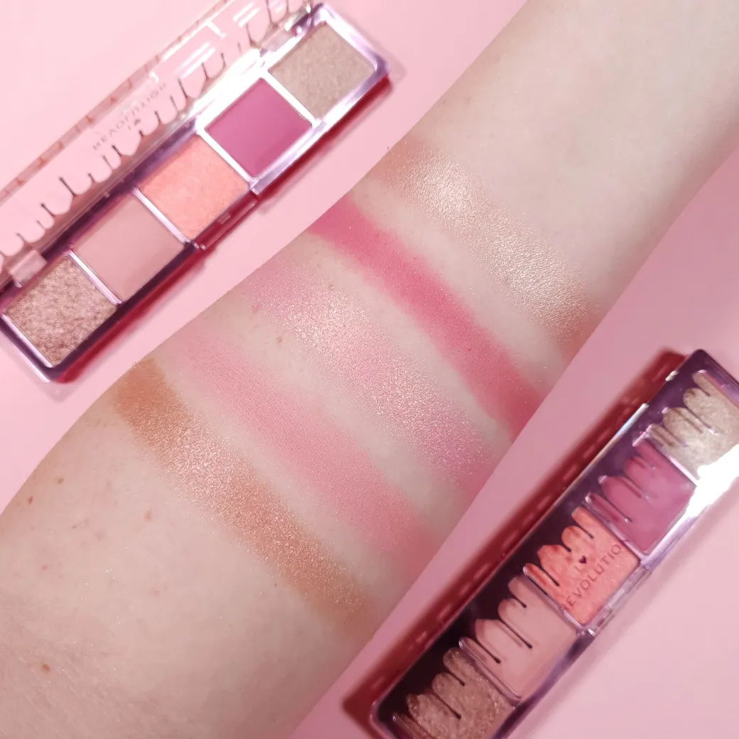 I Heart Revolution Mini Chocolate Shadow Palette Raspberry Fool