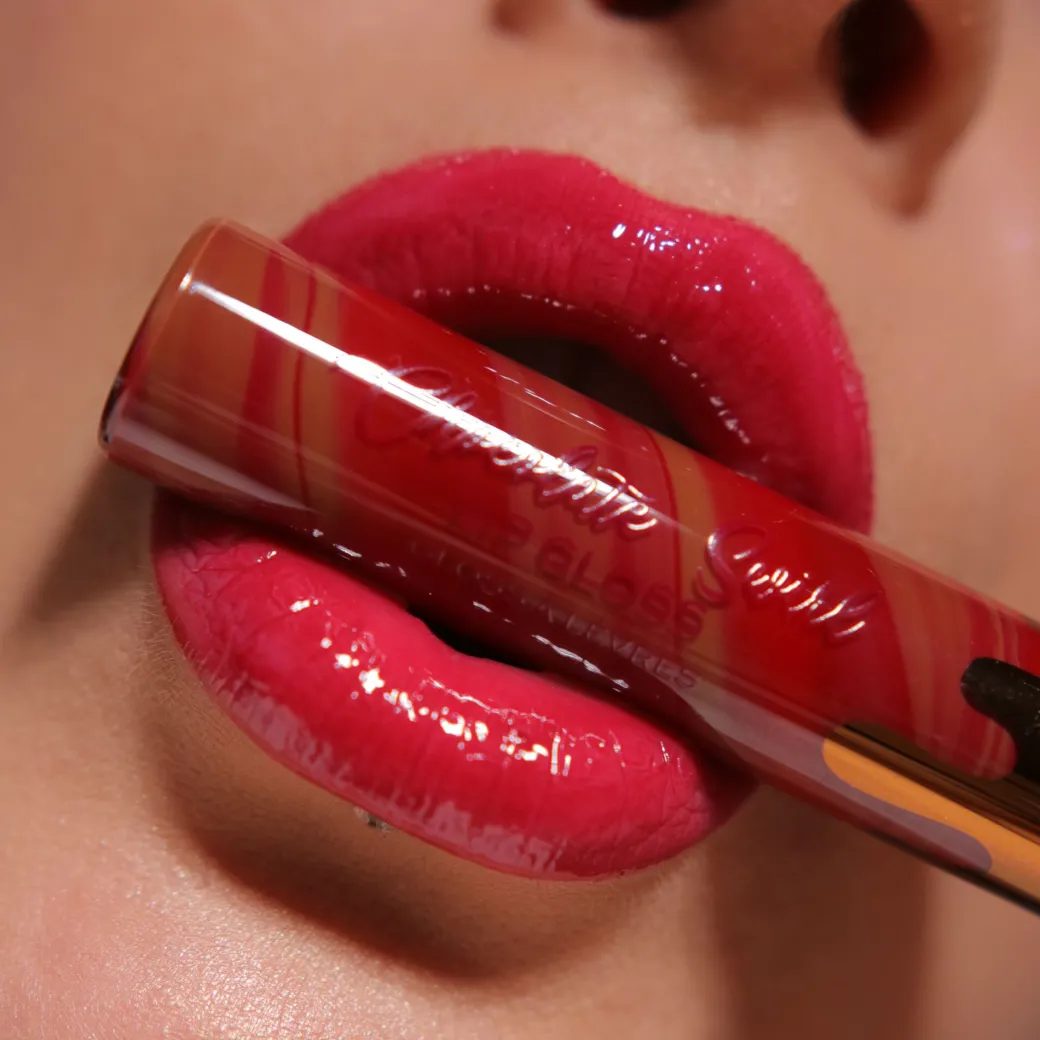 I Heart Revolution Soft Swirl Gloss Chocolate Lip Cookie Delight