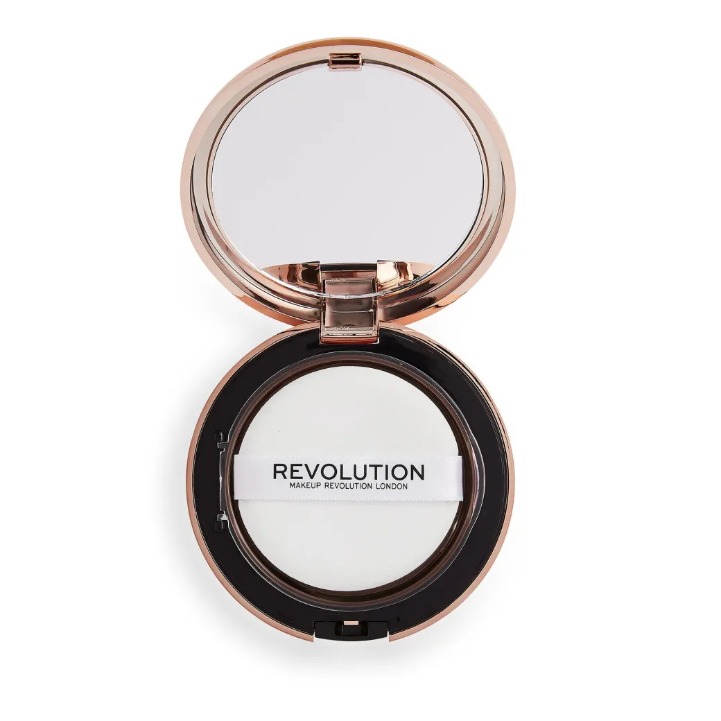 Makeup Revolution Conceal & Define Powder Foundation P18