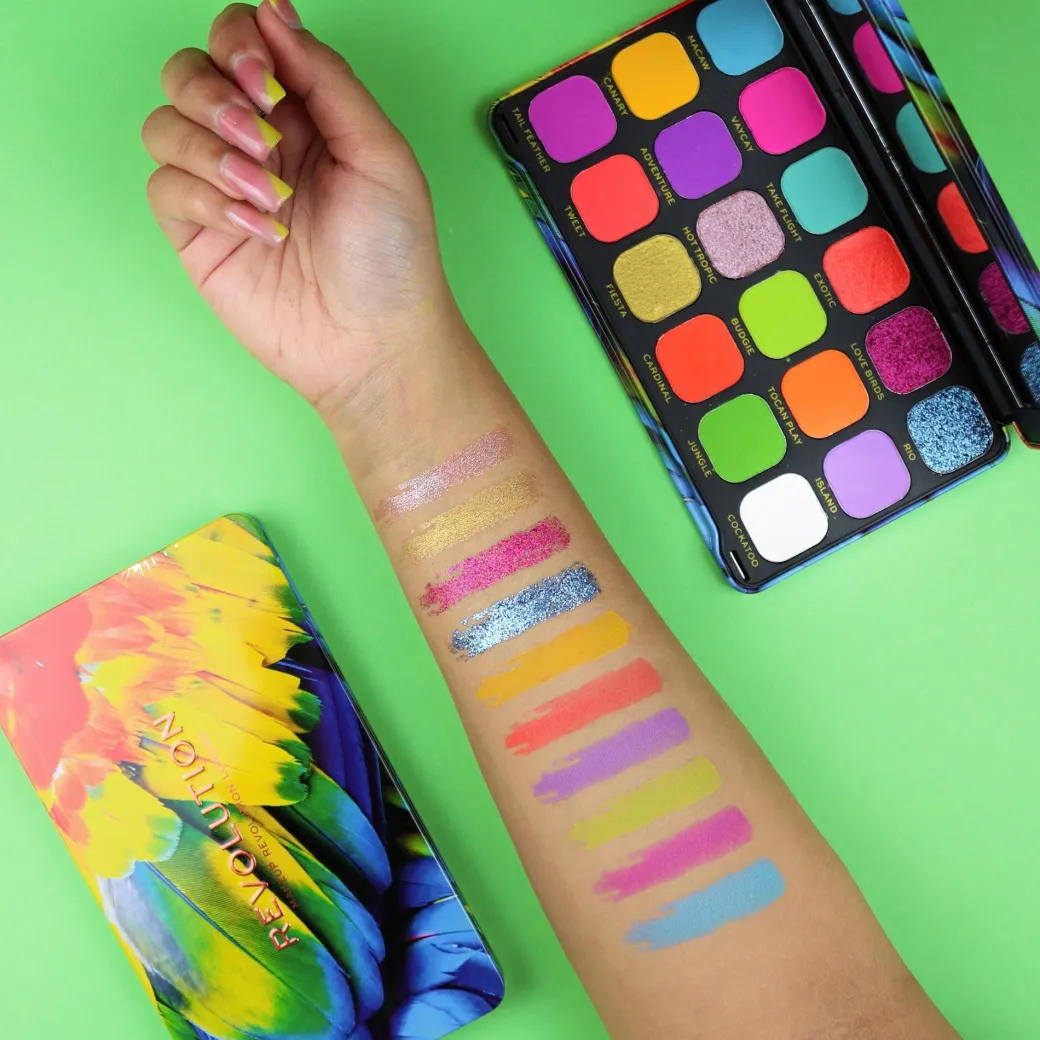 Makeup Revolution Forever Flawless Bird of Paradise Shadow Palette