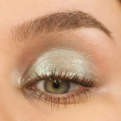 Makeup Revolution Lustre Wand Shadow Stick Teal Pop