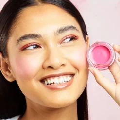 Makeup Revolution Mousse Blusher Juicy Fuchsia Pink