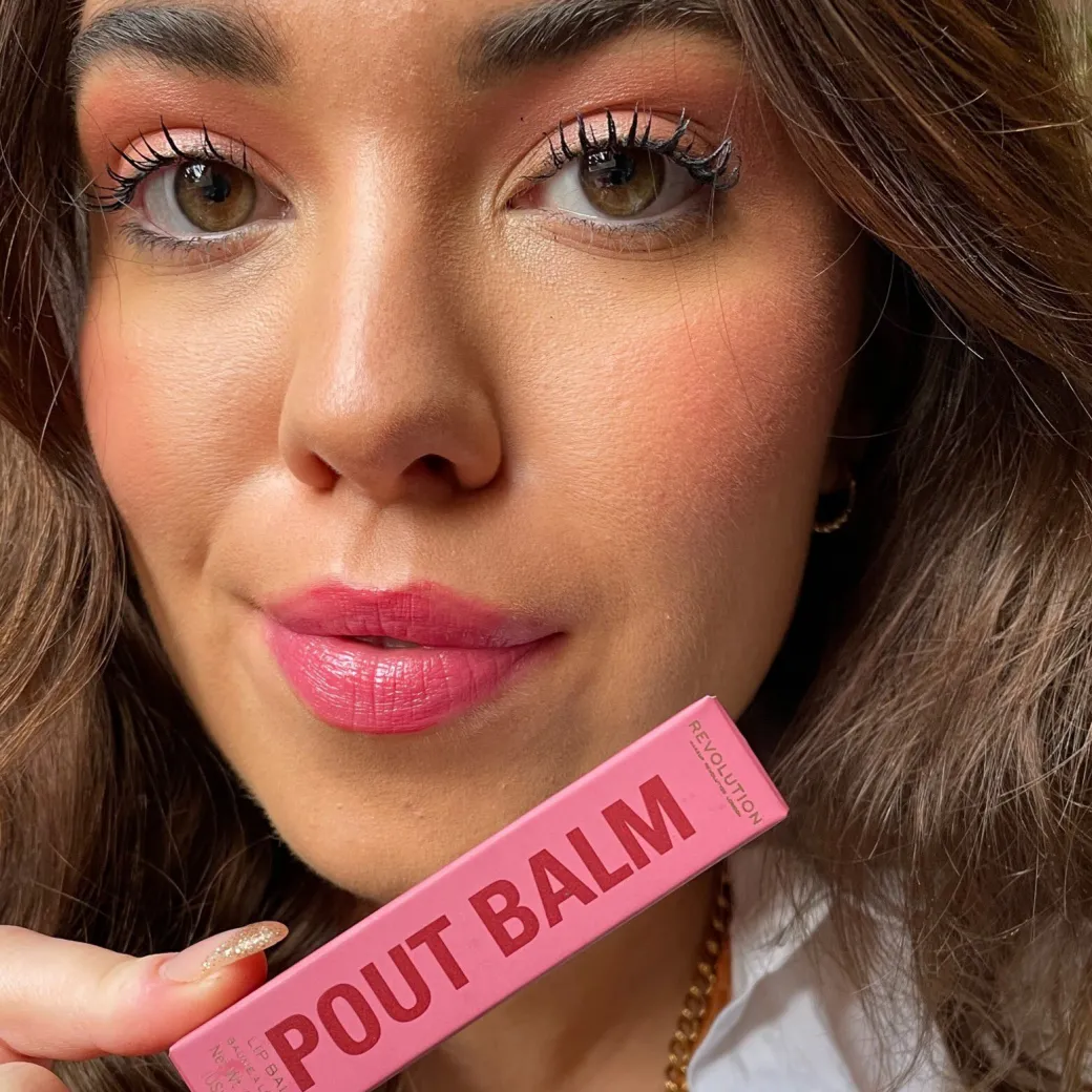 Makeup Revolution Pout Balm Rose Shine