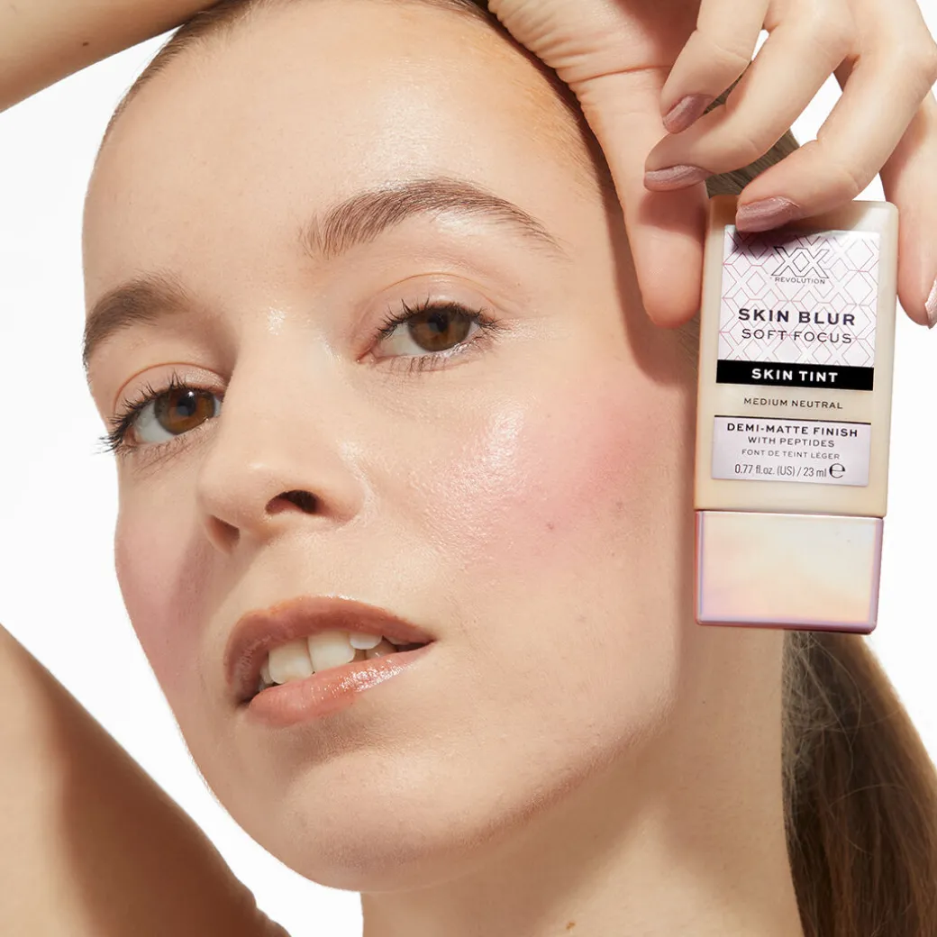 XX Revolution Skin Blur Soft Focus Skin Tint